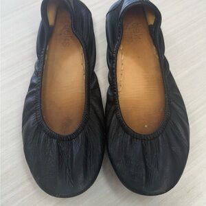 Tieks Black Leather Ballet Flats Teal Sole Women’s Size 7 Foldable